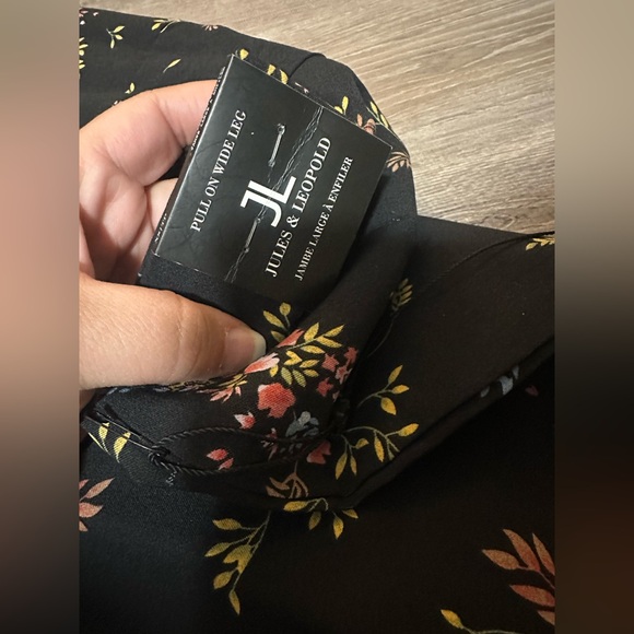 Jules & leopold Floral pull on Wide-Leg Pants - Picture 4 of 5